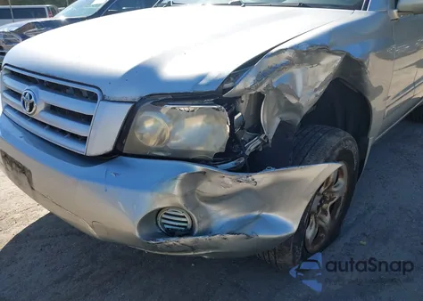 2004 Toyota Highlander from USA, damaged, VIN JTEHD21A040031051